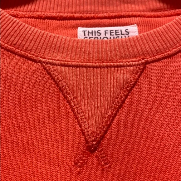 This Feels Seriously Lived-in By American Eagles Sweater Crew Neck - S - Picture 3 of 6